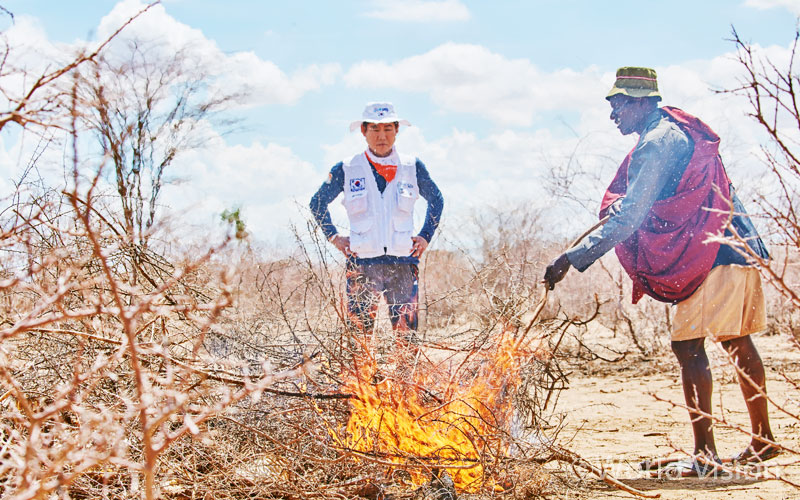 목축으로 삶을 영위하던 이 지역에 가뭄은 그야말로 직격탄이었습니다.